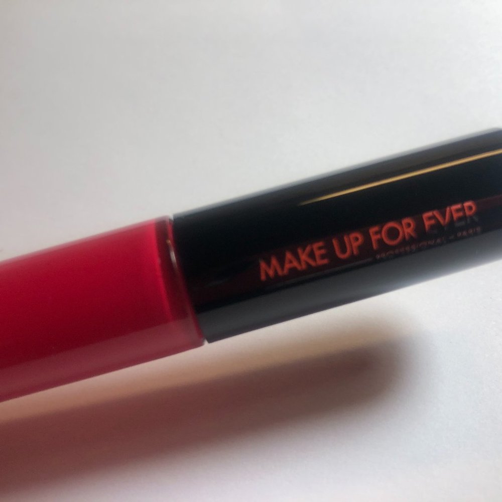 *OPEN TO ALL OFFERS*  MAKEUP FOREVER Artist Plexi Glass
